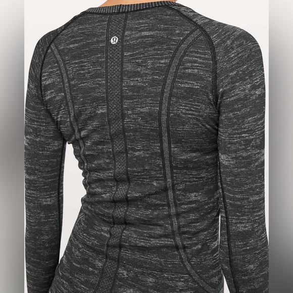 Lululemon Swiftly Tech Long Sleeve Crew Heathered Black /White 8 Athletic Top - Picture 2 of 14